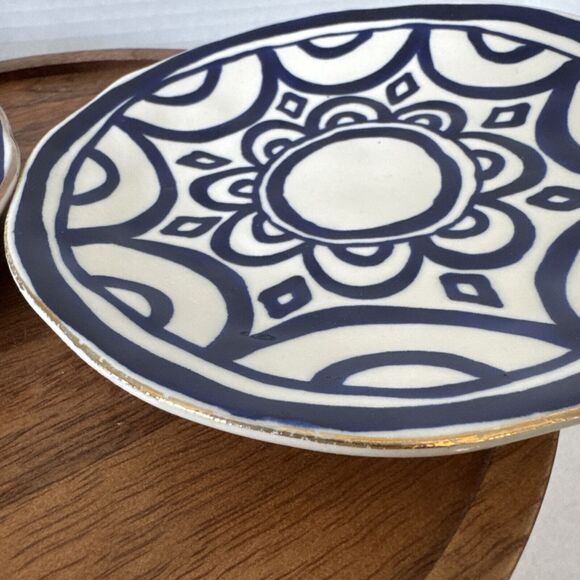 Set Of 2 Hand Painted 6.25” Blue And White Plate/Trinket Dishes Gold Rims - Picture 7 of 16